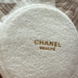 Chanel Holiday Round Pouch Makeup Case Bag Gold Zip